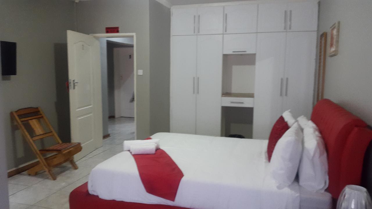 Tintech Bed&Breakfast Francistown Exterior foto