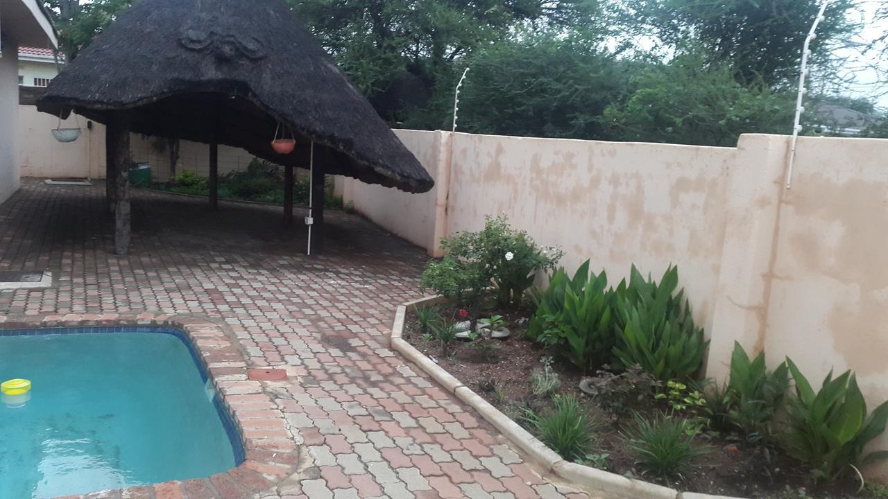 Tintech Bed&Breakfast Francistown Exterior foto
